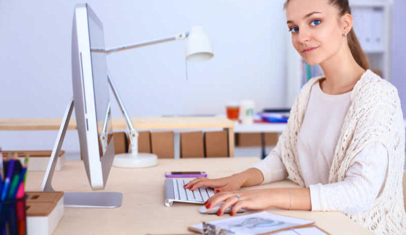 中国贸易电脑公司轮播图2